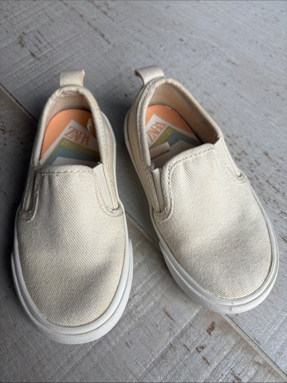 $5💃 ZARA Kids Neutral Slip-On Canvas Sneakers - Cream